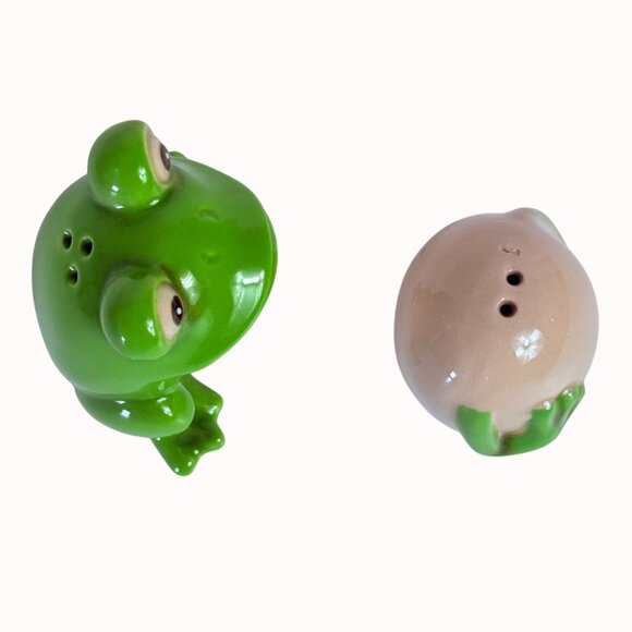 Frog Salt Pepper Shakers Stoneware Kitschy Retro Novelty Kitchen Decor Green - Picture 4 of 13